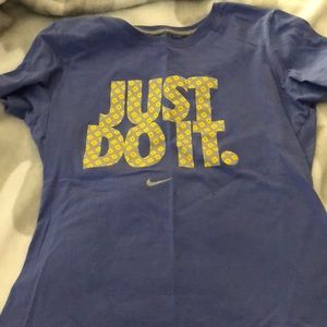 Nike T-shirt